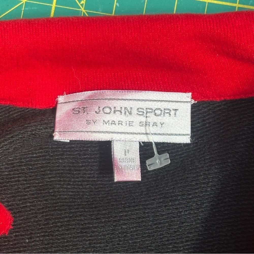 St. John Sport Striped Navy Red Gold Quarter Zip Pullover Sweater Sz P (Petite) - Picture 9 of 13